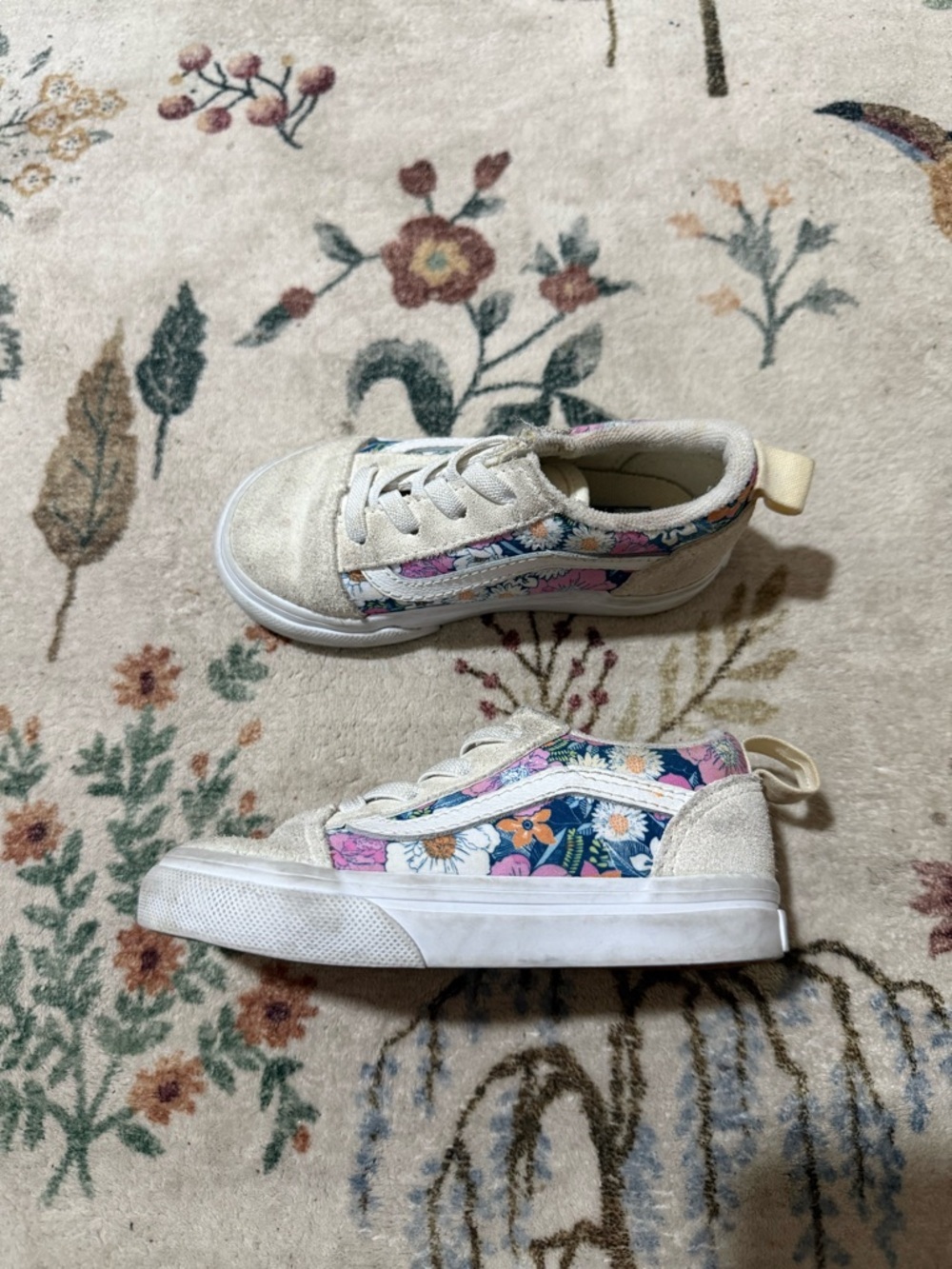Vans Kids Floral Canvas Sneakers in Cream and Pink 7